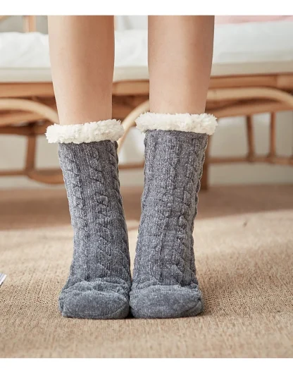 Dreamy Warmth Fuzzy Socks