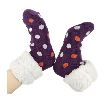 Polka Dots Cozy Fuzzy Socks - Image 4