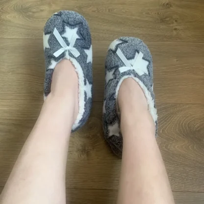 Star Print Cozy Fuzzy Slippers
