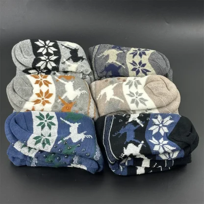 Christmas Cheer Cozy Fuzzy Socks - Image 6