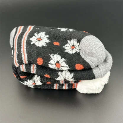 Comfort Snowflake Cozy Fuzzy Socks - Image 5