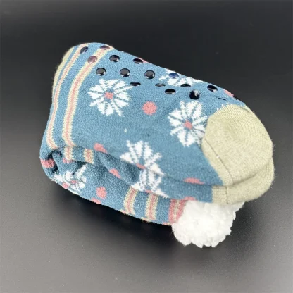 Comfort Snowflake Cozy Fuzzy Socks - Image 6