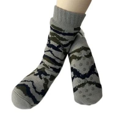 Camouflage Style Cozy Fuzzy Socks - Image 3