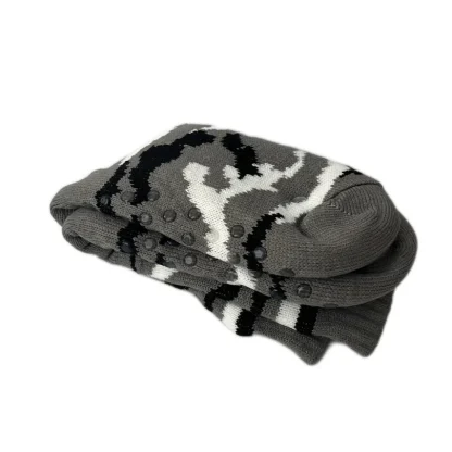 Camouflage Style Cozy Fuzzy Socks - Image 5