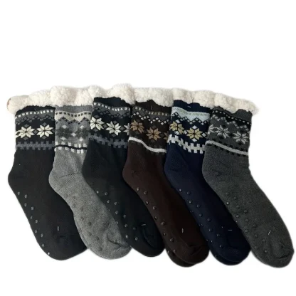 Fluffy Leaf Design Cozy Fuzzy Socks - Image 6